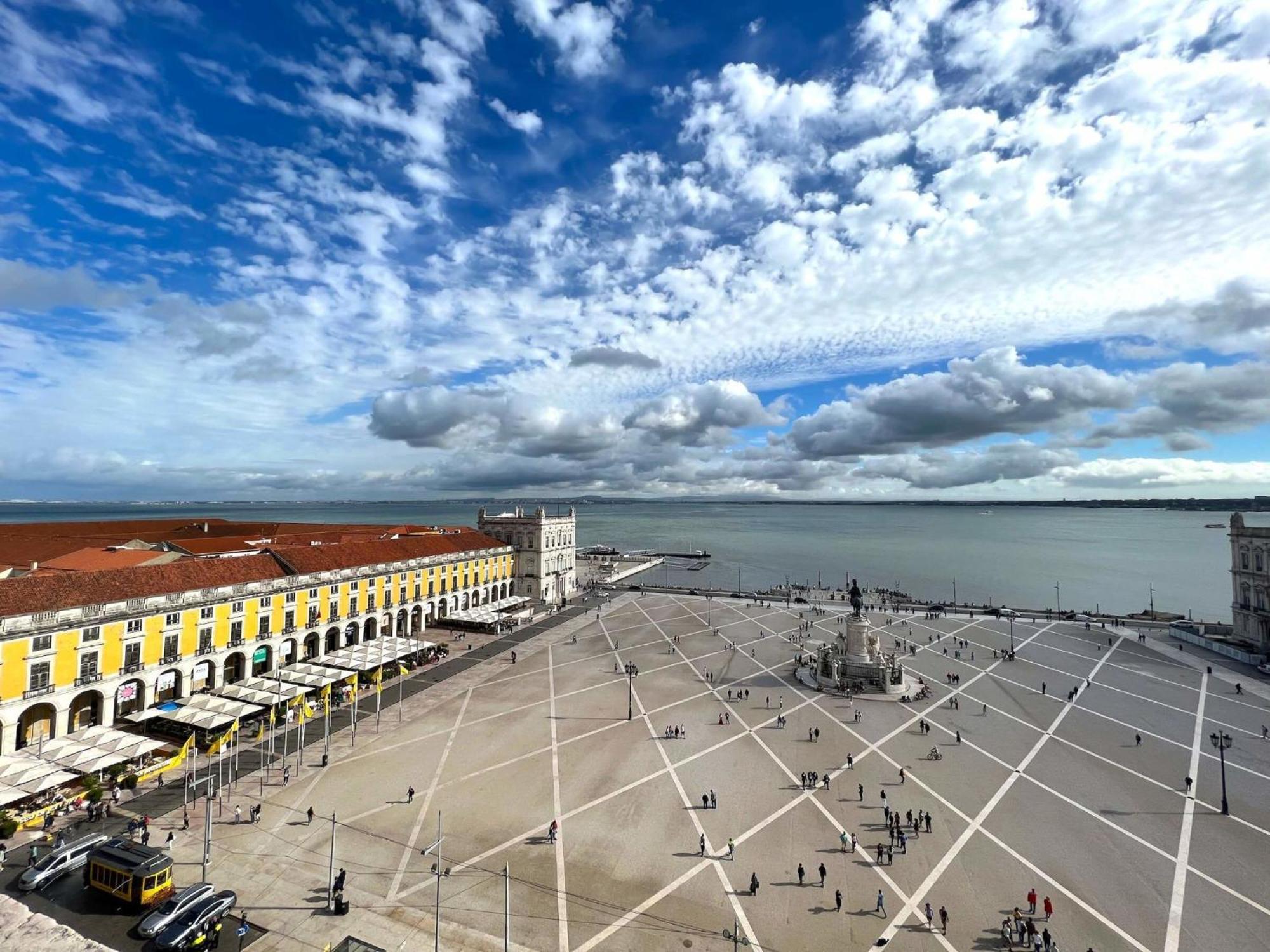 Large On Rua Augusta Apartment Lissabon